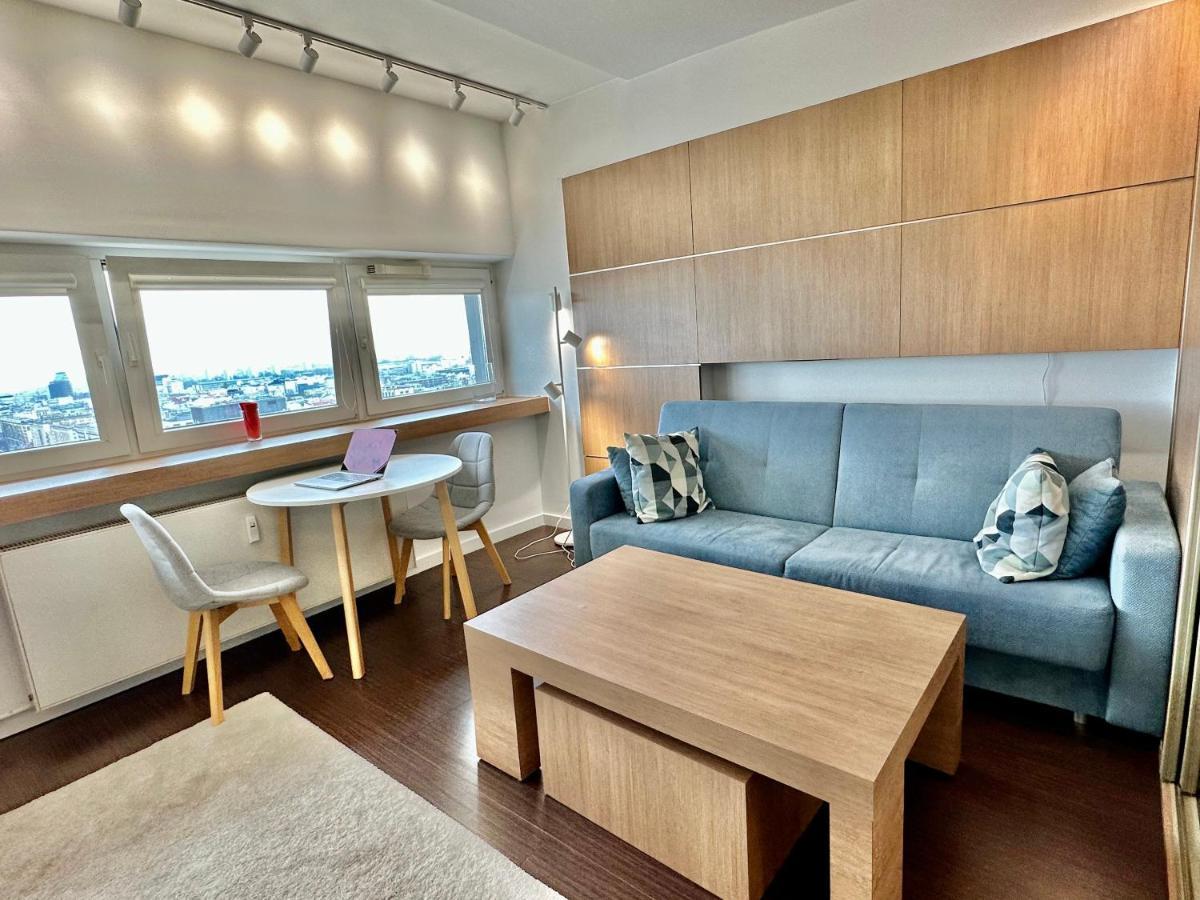 Top Metro X2 Fast Wifi 400 Mbs 70'Tv Netflix Hbo Max Appletv+ Disney+ Warschau Exterior foto
