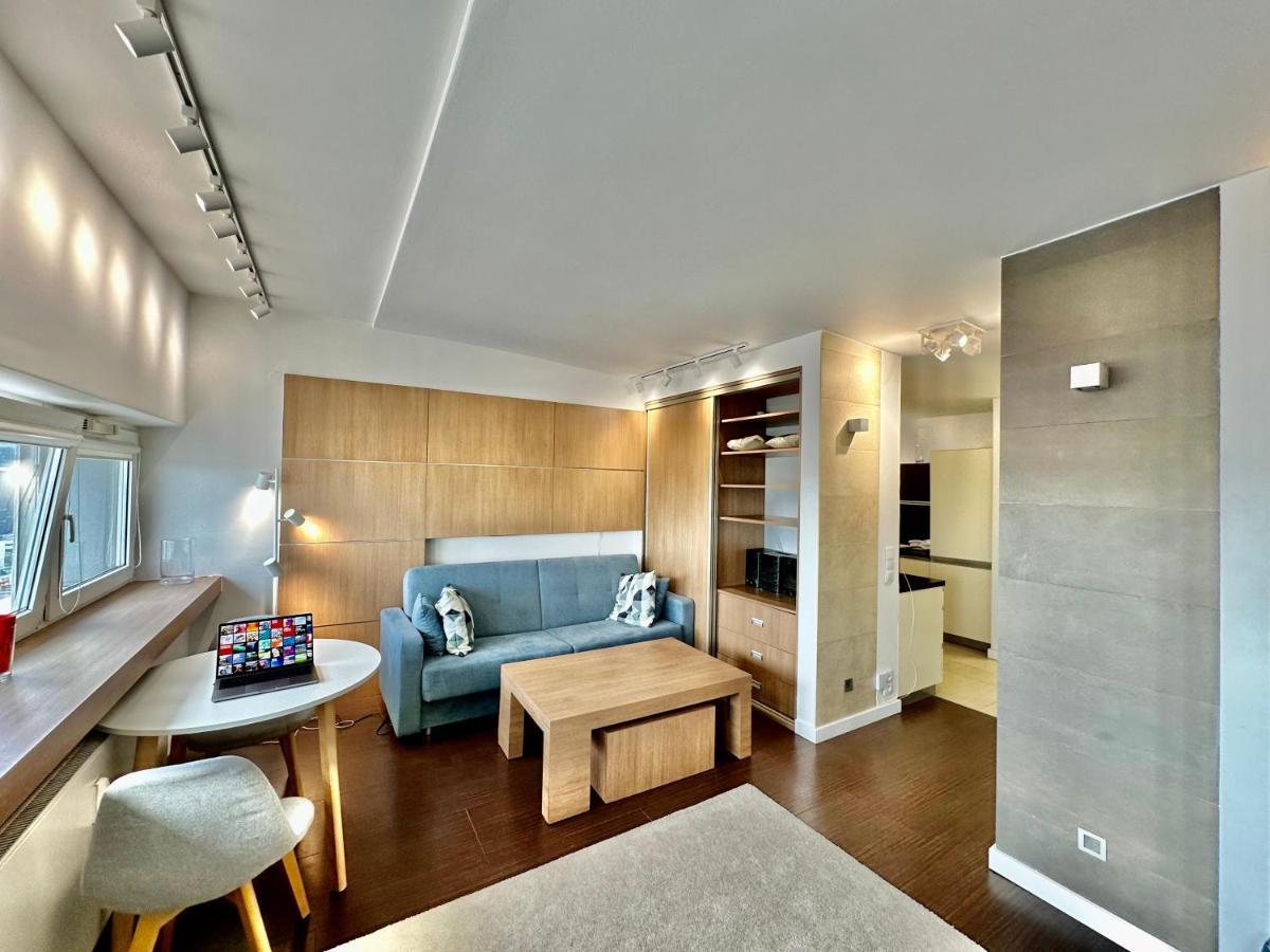 Top Metro X2 Fast Wifi 400 Mbs 70'Tv Netflix Hbo Max Appletv+ Disney+ Warschau Exterior foto